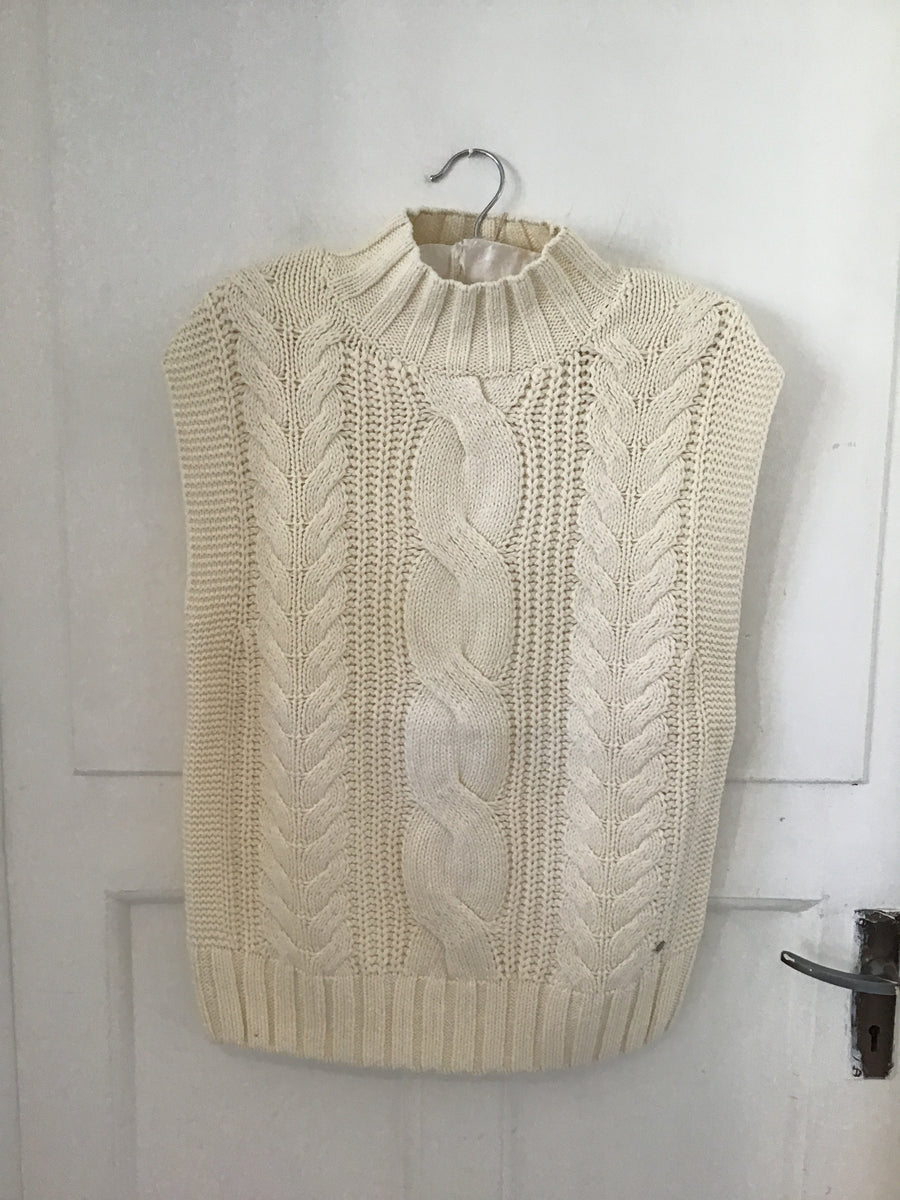 Red Button Sleeveless Cable Jumper Ecru