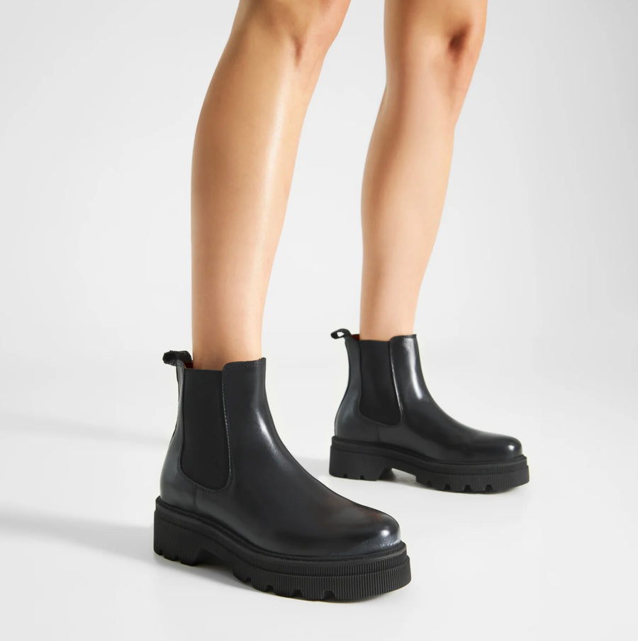 Woden Sanna Chelsea Boot Black