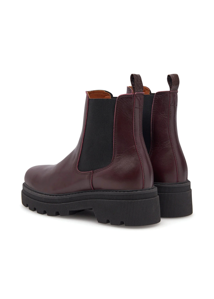 Woden Sanna Chelsea Boot Cherry