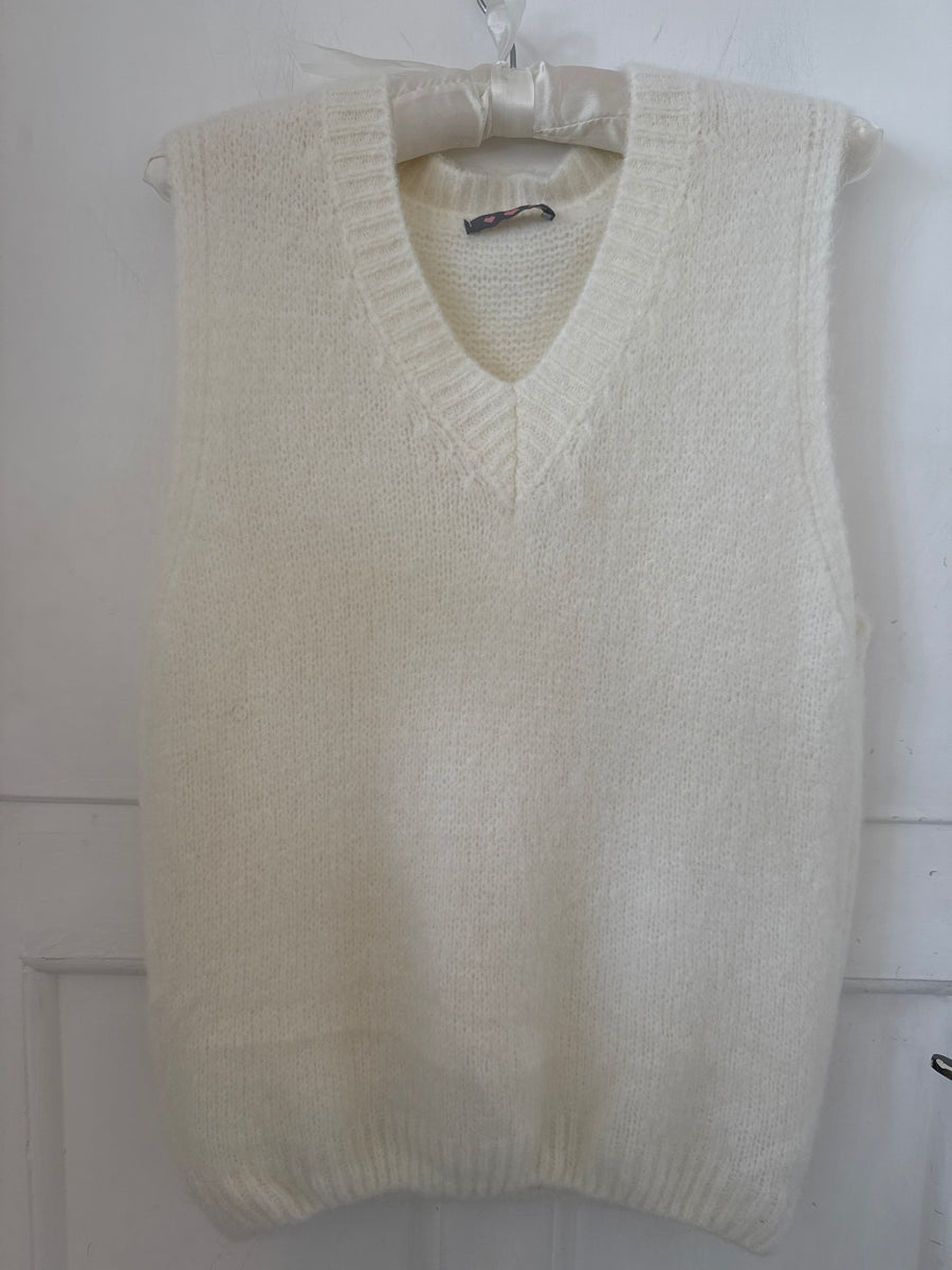 Every Thing We Wear Alpaca V Neck Tank Top Knit Cream One Size