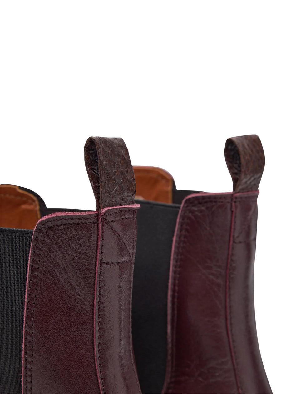 Woden Sanna Chelsea Boot Cherry