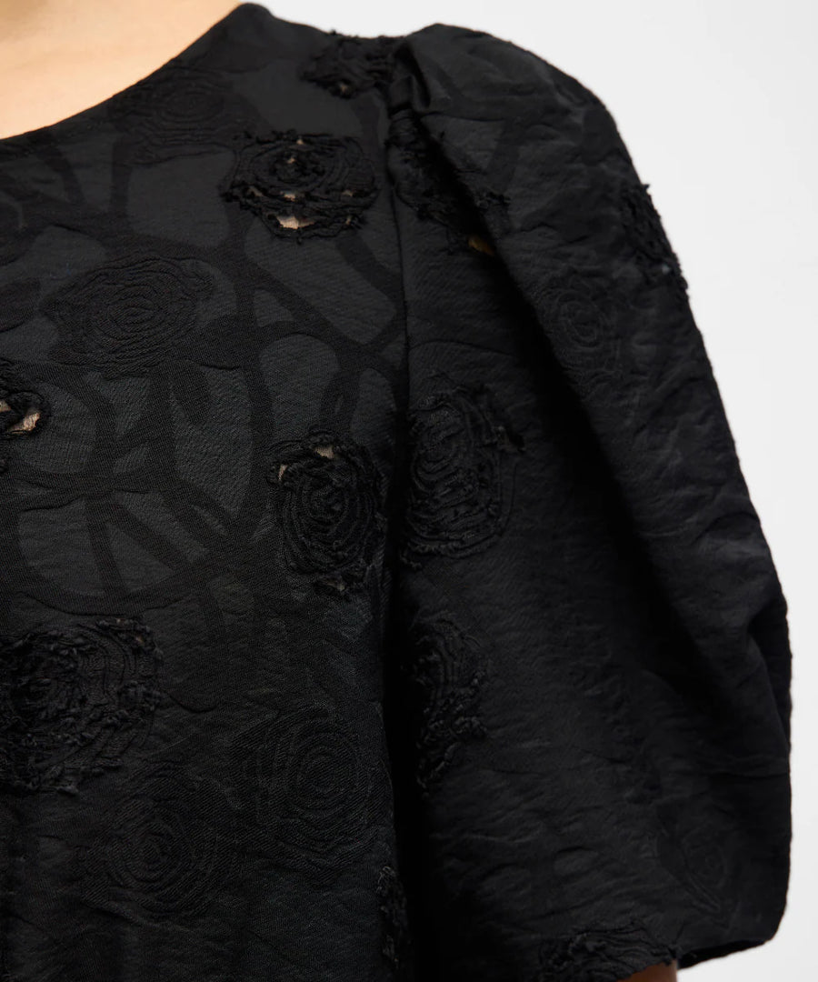 Object Gigi O-Neck Top Black