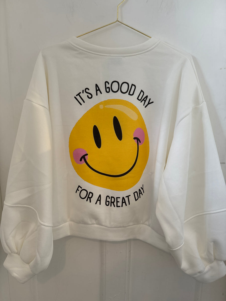 L’Essential Sweater White Smiley Graphic Fleece One Size