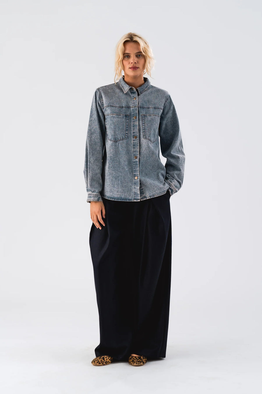 Lollys Laundry Meg Shirt Long Sleeve in Light Blue Denim