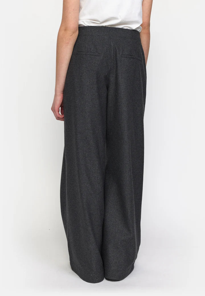 Esme Studios Bez Wool Pants GRS in Gray Melange