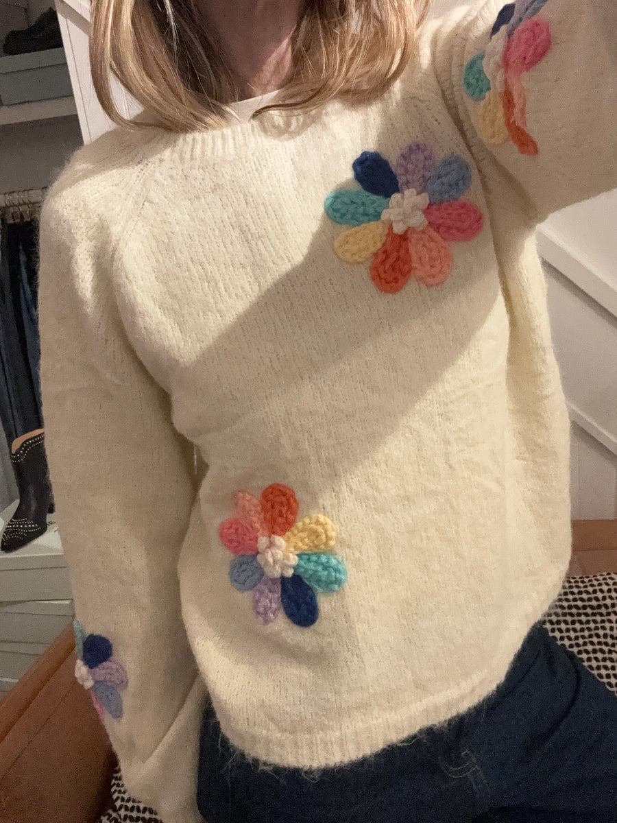 Ikoone & Blanka Jumper Appliqué Crochet Flowers One Size