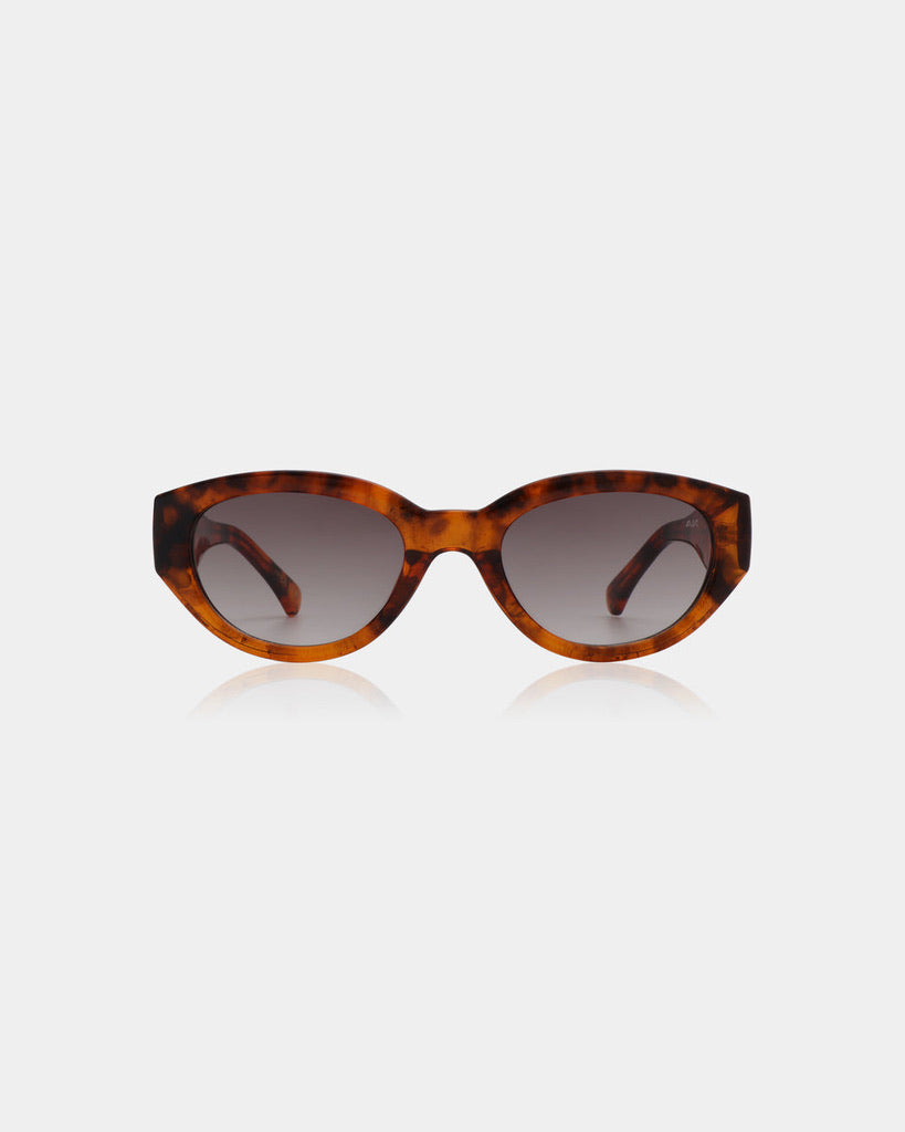 A.kjæbede Winnie Sunglasses Havana